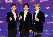 에스엠, 엑소 전속계약 분쟁 소식에 8%대 급락...배후 지목된 곳 