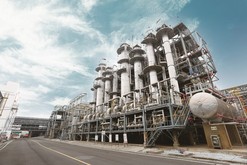 금호석유화학그룹, 불확실성 파고 속 경쟁력으로 길을 찾다