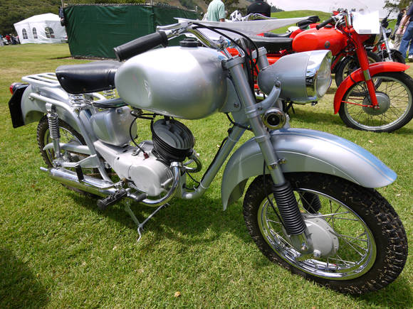이탈리아의 이소(Iso) 사에서 만들었던 이소 모토(ISO MOTO) 125B 모델(1954~1959). (사진 = Craig Howell, 위키피디아)