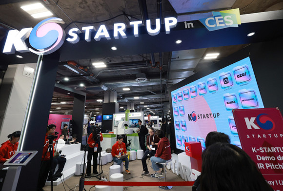 [스타트업 육성에 진심인 기업들1] 대기업 “향후 스타트업과의 협업에 따라... - 뉴스 썸네일 이미지